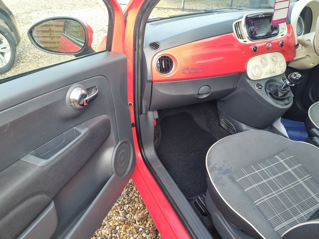 Fiat 500 Hatchback 1.2 500 My17 1.2 69Hp Lounge 2016 SA66ZXZ Red #5