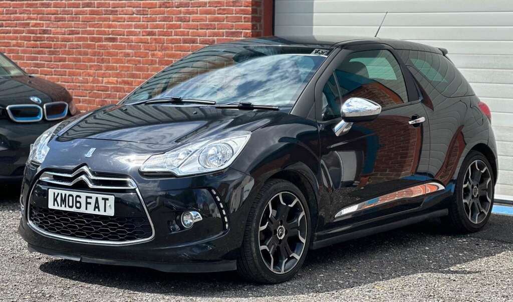 Citroen DS3 1.6 E-hdi Airdream Dsport Plus Euro 5 Ss KM06FAT Black #4