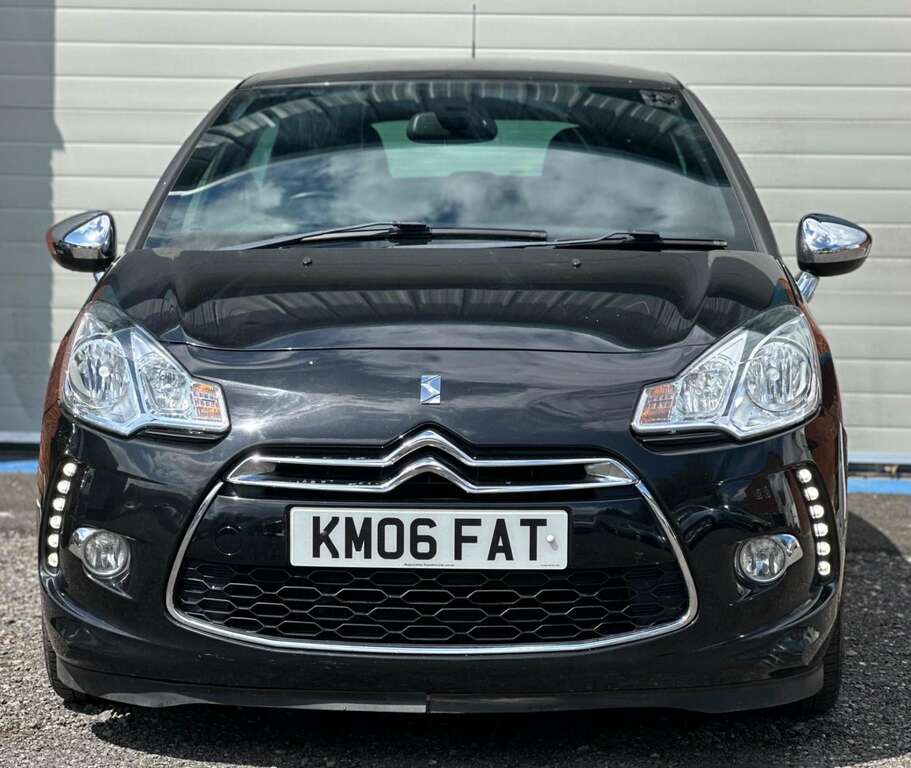 Citroen DS3 1.6 E-hdi Airdream Dsport Plus Euro 5 Ss KM06FAT Black #2