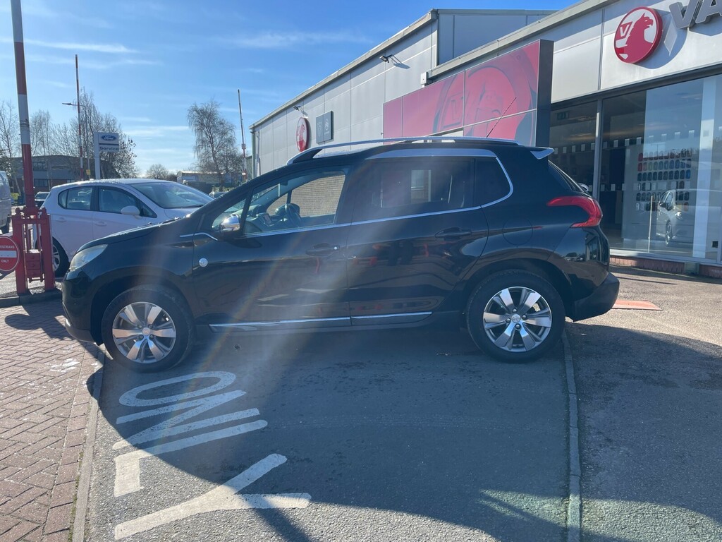 Peugeot 2008 Crossway 1.2 Vti 82Ps Black