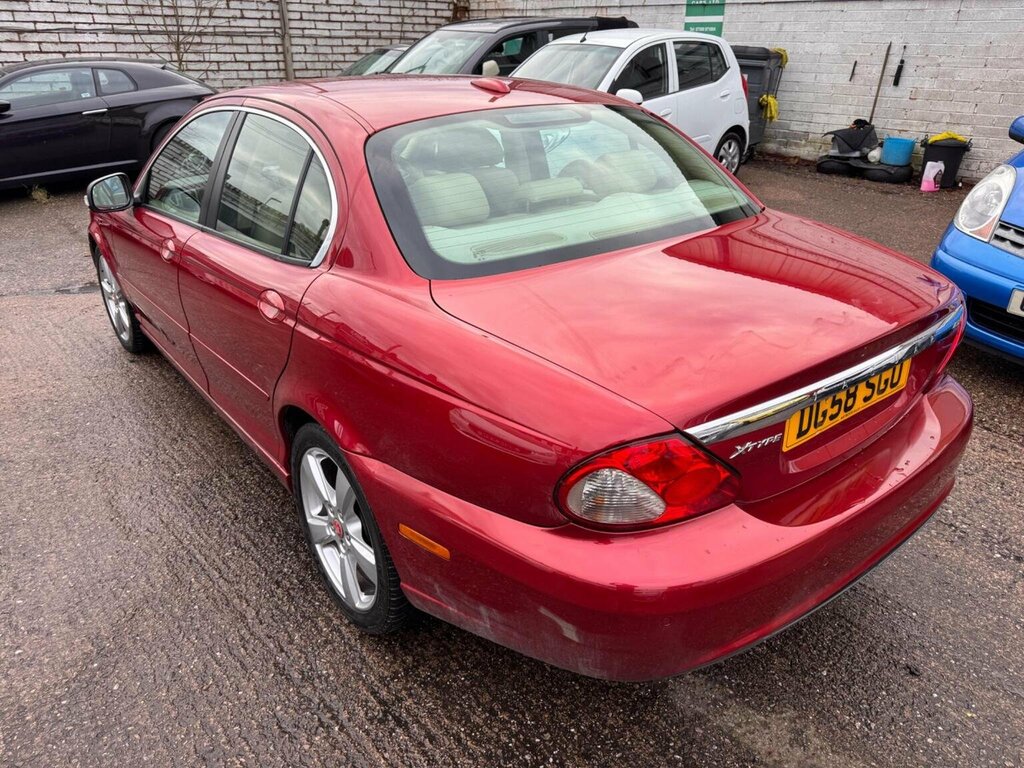 Jaguar X-Type Saloon 2.2D Dpf Se 200858 Red #5