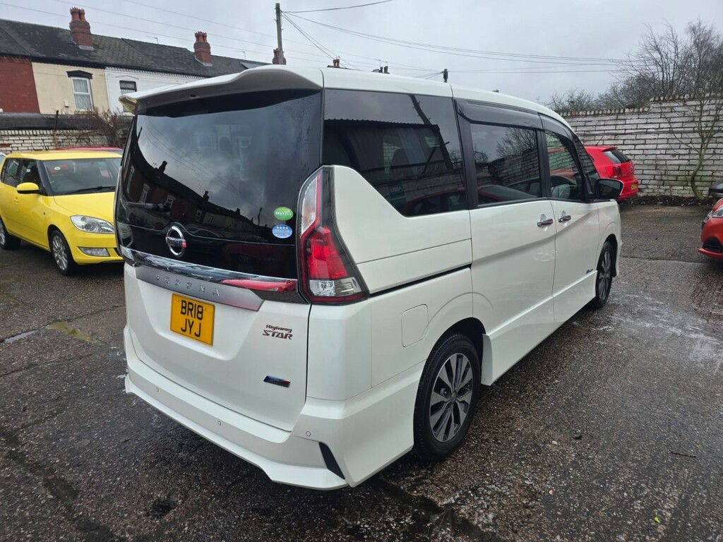 Nissan Serena Mpv White #3
