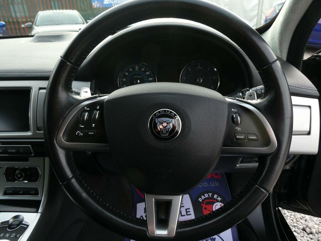 Jaguar XF Estate 3.0D S V6 Portfolio Sportbrake Euro 5 SG64HKY Black #5