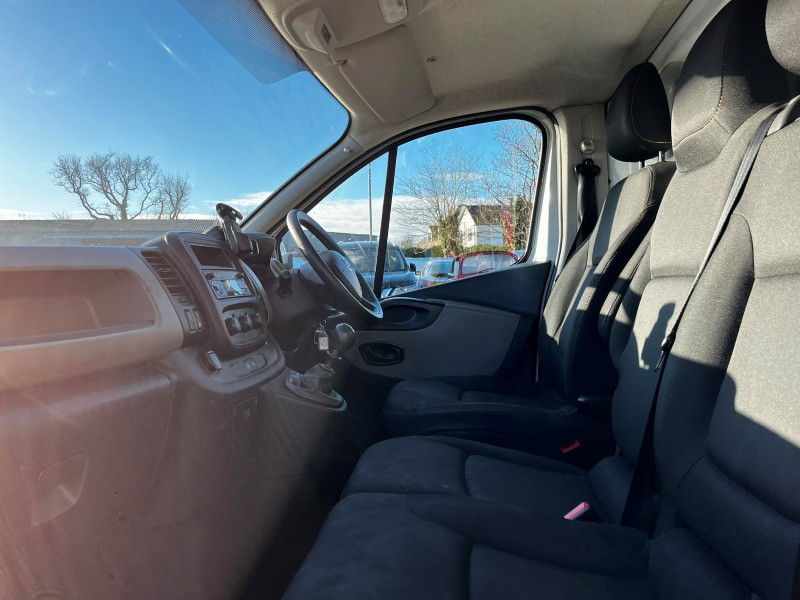 Nissan NV300 L2 H1 95 2.9T Acenta White #3