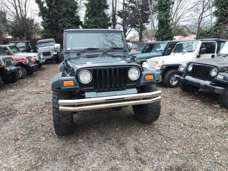 Jeep Wrangler Sahara Plus - 2005 05 Black #2