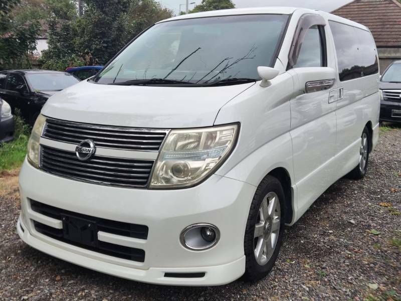 Nissan Elgrand 8 Seat - 2009 09 White #3