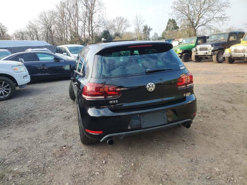 Volkswagen Golf Gti - 2010 60 Black #5