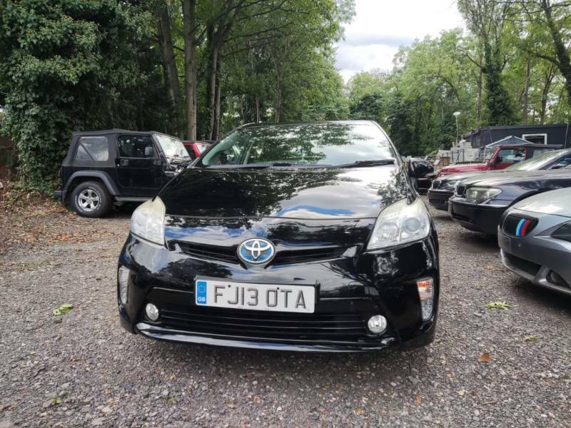 Toyota Prius 1.8 Vvti T3 Cvt - 2013 13 FJ13OTA Black #3