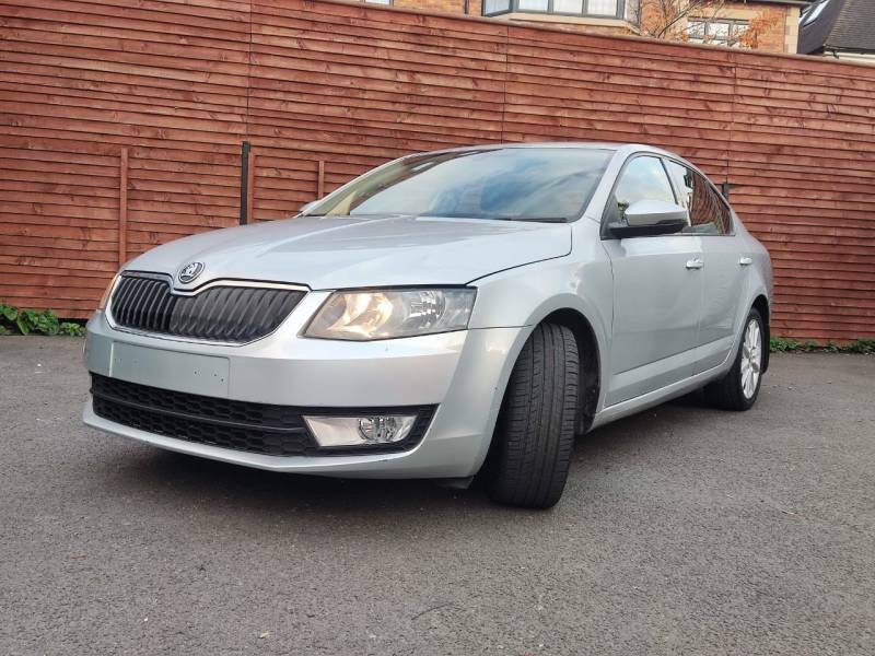 Skoda Octavia 2.0 Tdi Cr Elegance Dsg - 2013 63 Silver #2