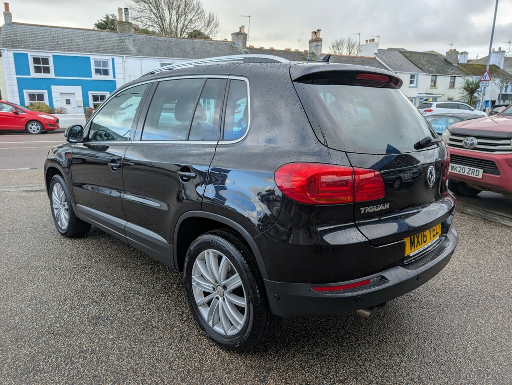 Volkswagen Tiguan 2.0 Tdi Bluemotion Tech Match Edition Dsg MX16YEL Black #6