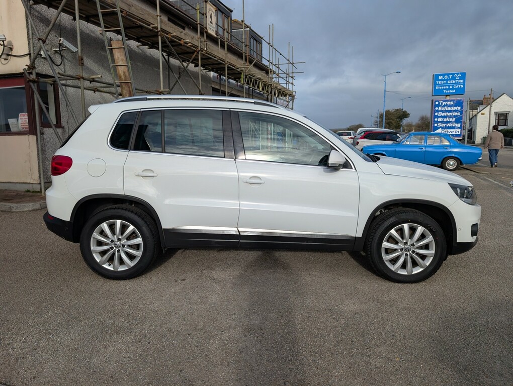 Volkswagen Tiguan 2.0 Tdi Bluemotion Tech Match LD15KYF White #3