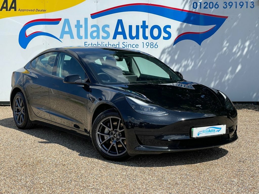 Tesla Model 3 Saloon Black