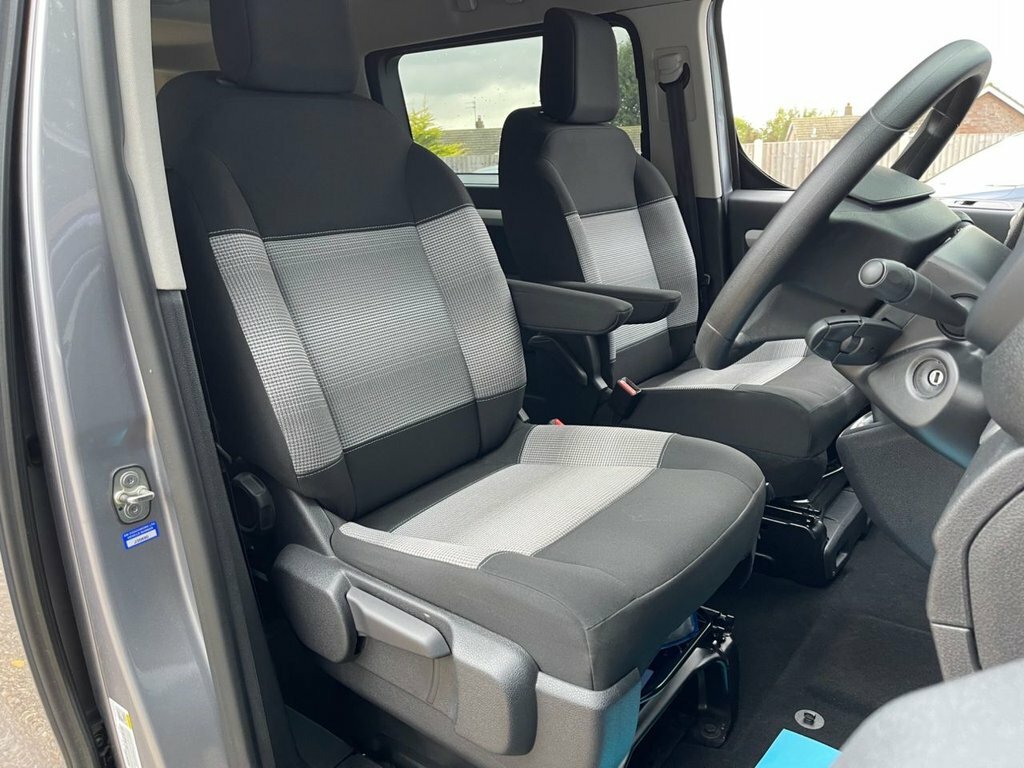 Citroen SpaceTourer 1.5L Feel M WA23CMV Grey #3
