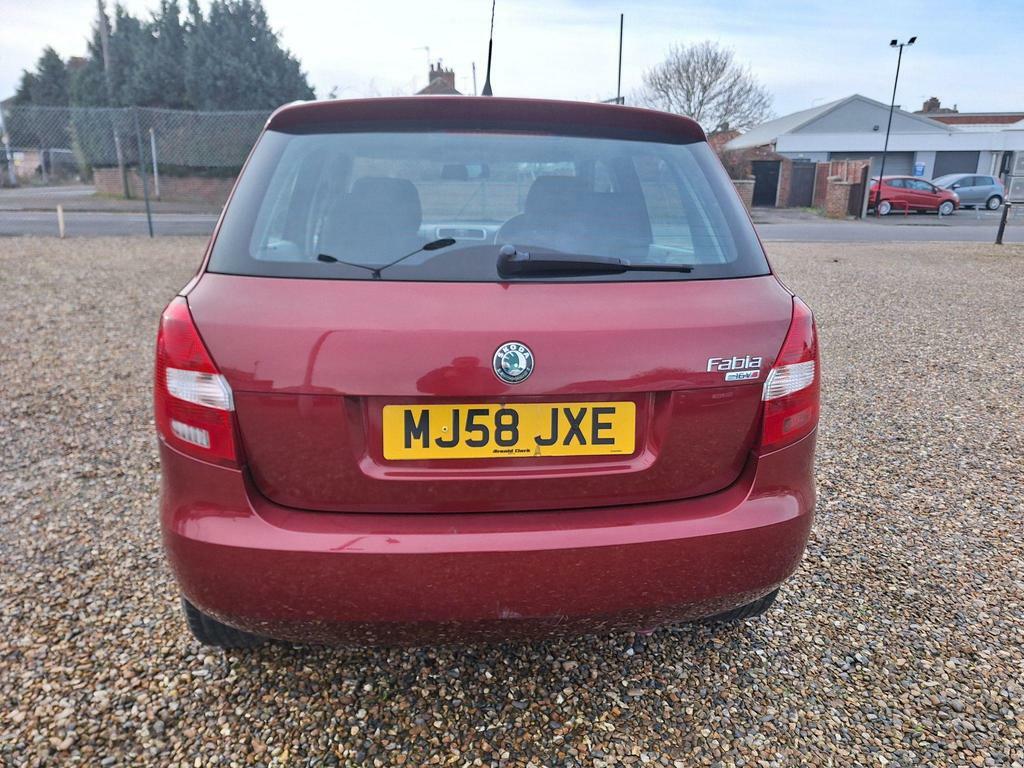 Skoda Fabia 1.6 16V 2 MJ58JXE Red #4