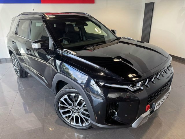 SsangYong Torres K40 Auto Black #2