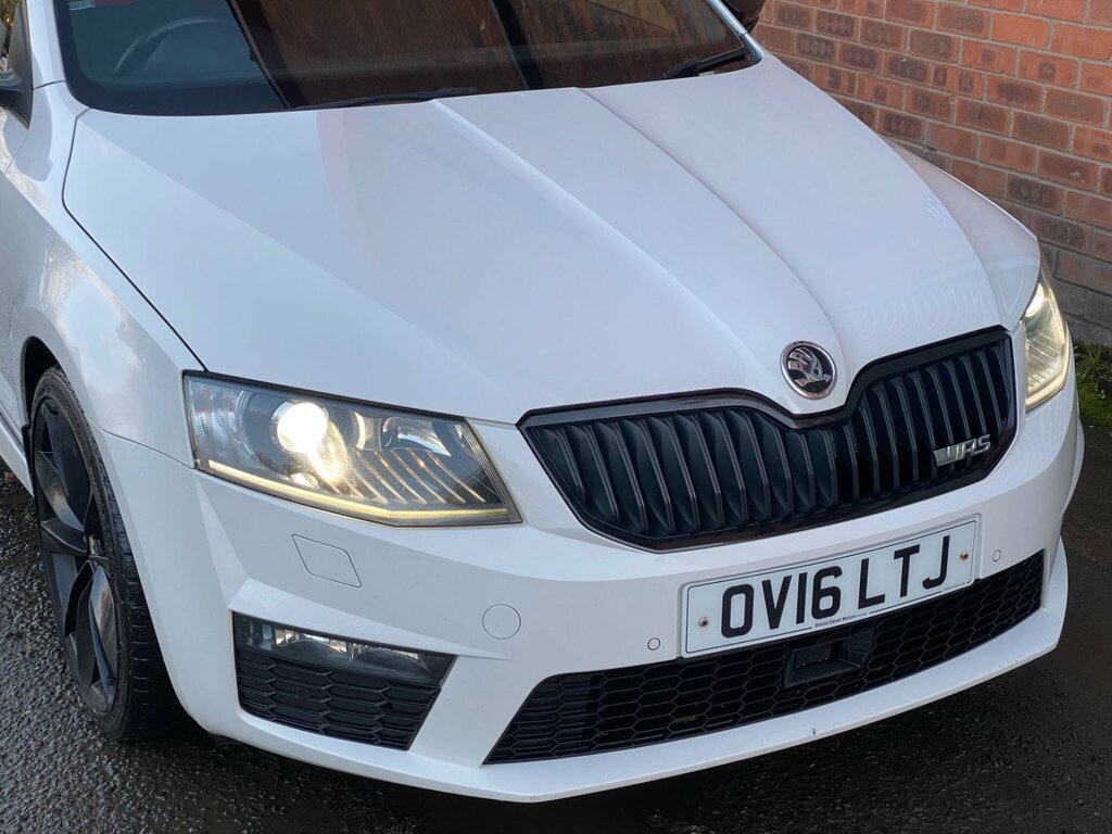 Skoda Octavia 2.0 Tdi Vrs Dsg 4Wd Euro 6 Ss OV16LTJ White #6