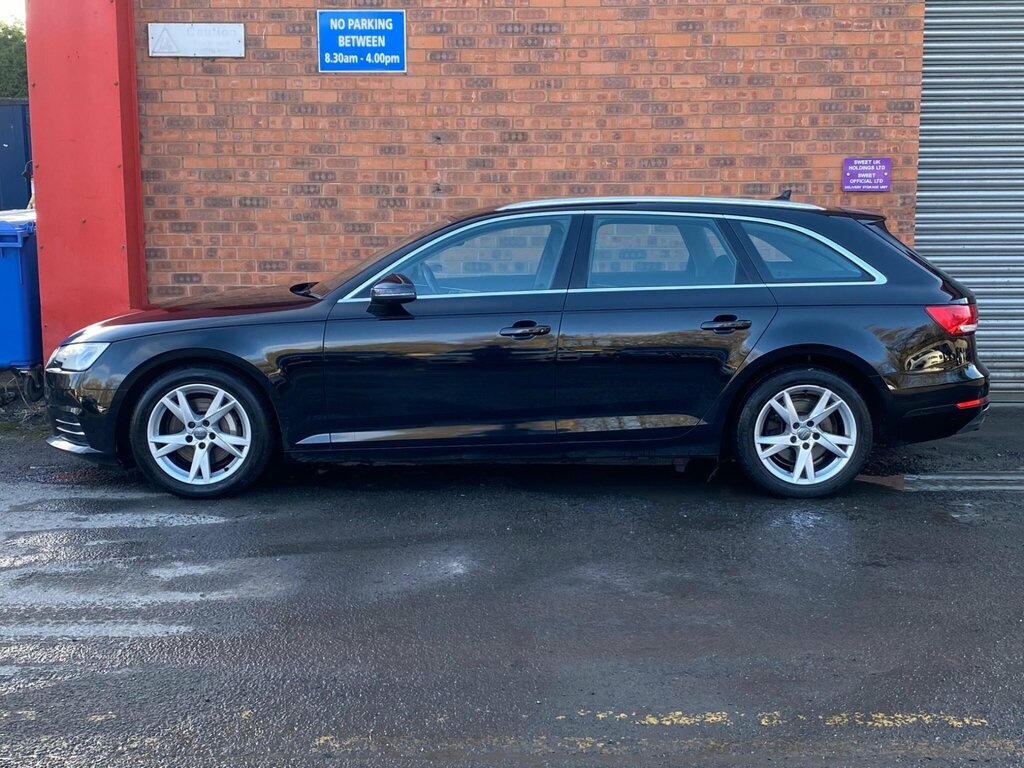 Audi A4 Avant 2.0 Tdi Ultra Sport Euro 6 Ss Black #2