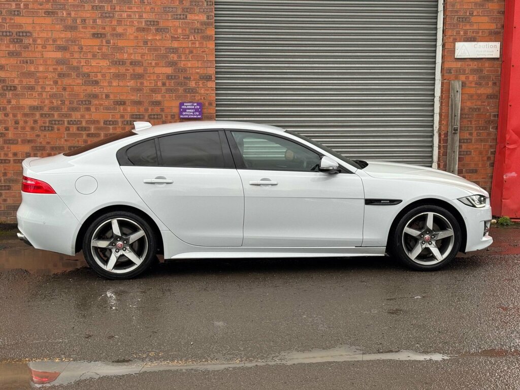 Jaguar XE 2.0D R-sport Awd Euro 6 Ss OU67XAH White #5