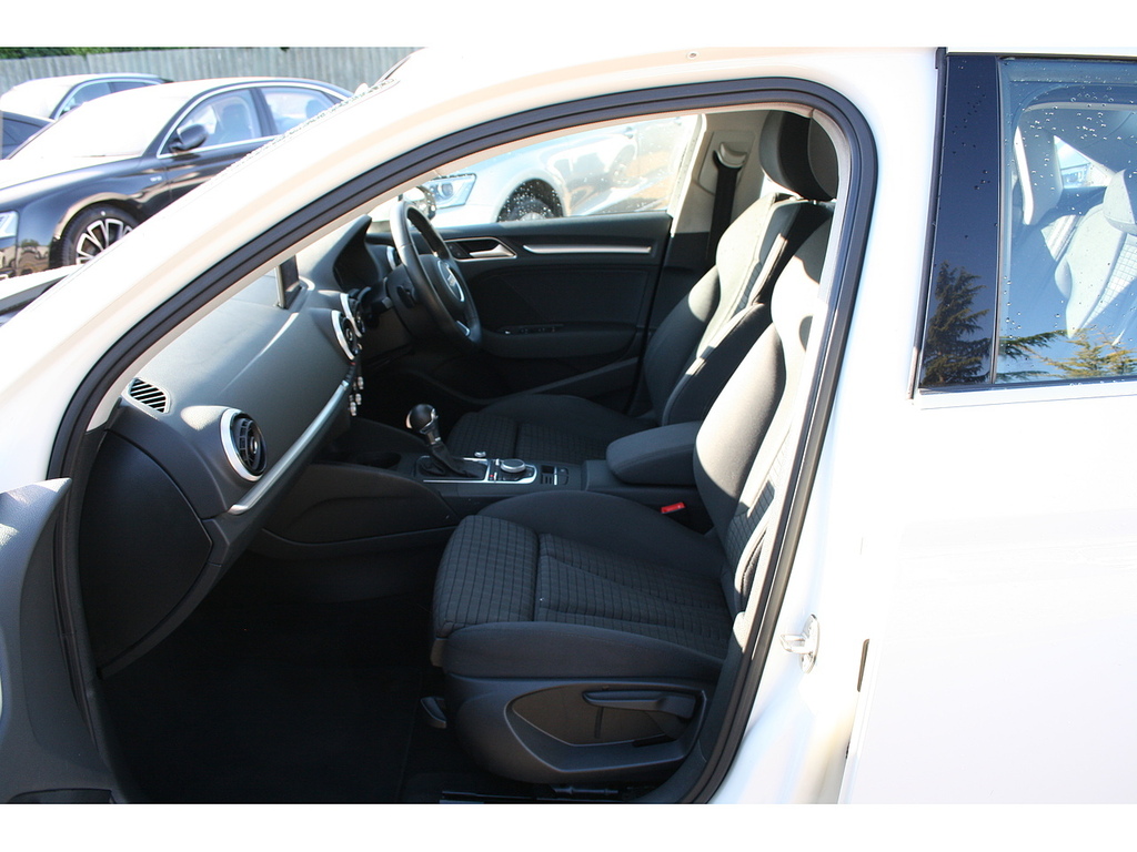 Audi A3 1.4 Tfsi Cod Sport Saloon U875 Ulez LY14CUX White #2