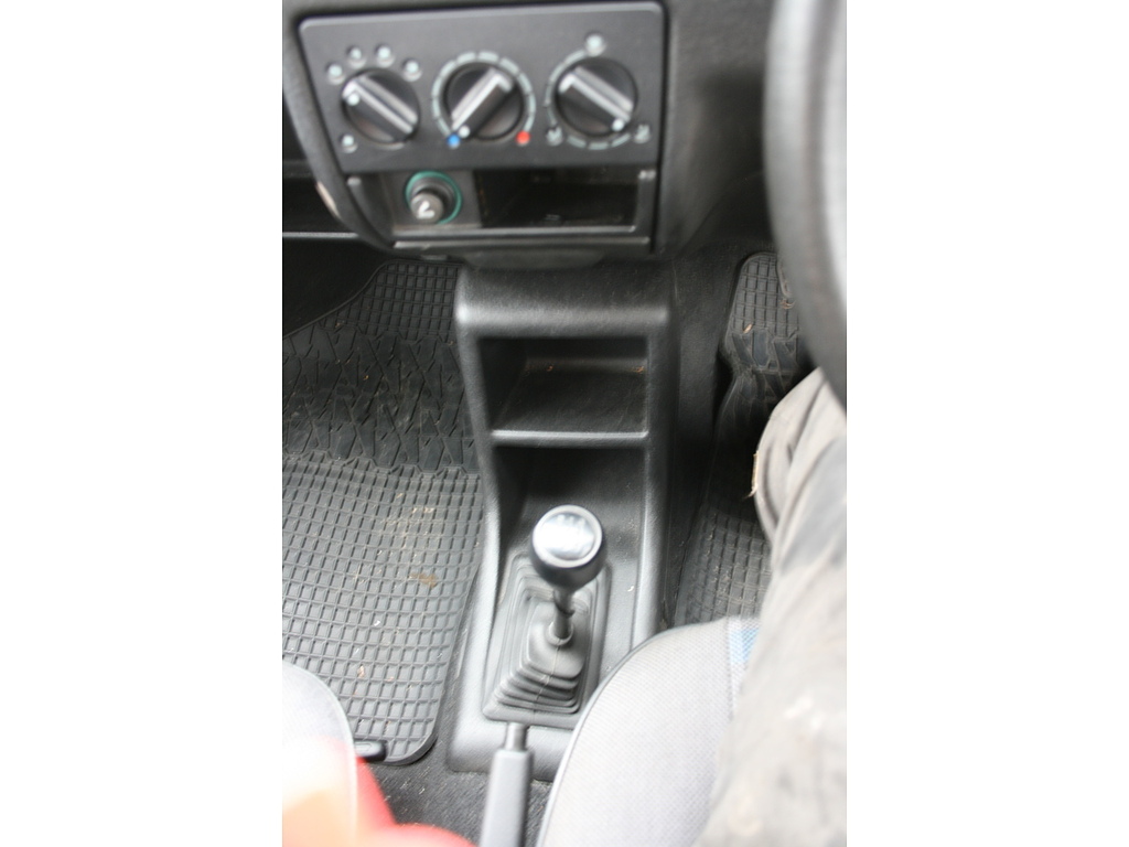 Volkswagen Polo Coupe 1993 Red #13