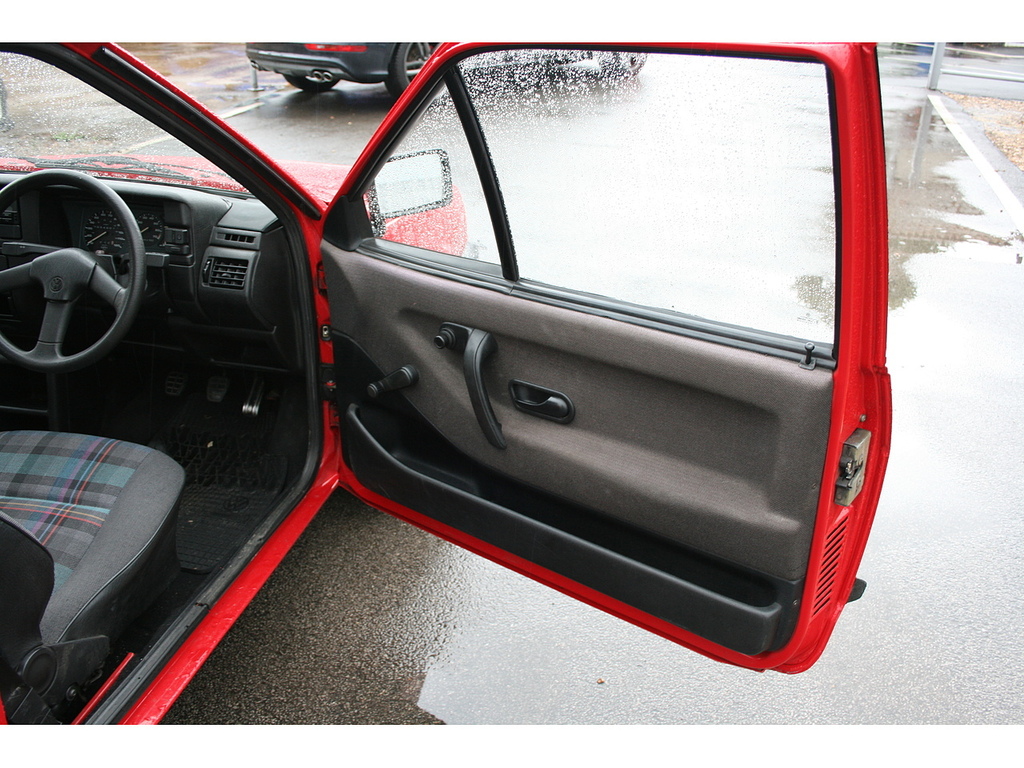 Volkswagen Polo Coupe 1993 Red #15
