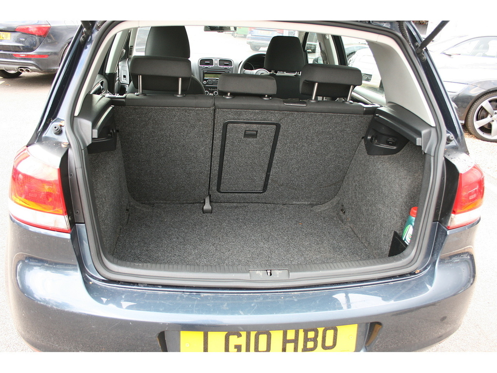 Volkswagen Golf 1.6 Tdi Se U895 LG10HBO Blue #4