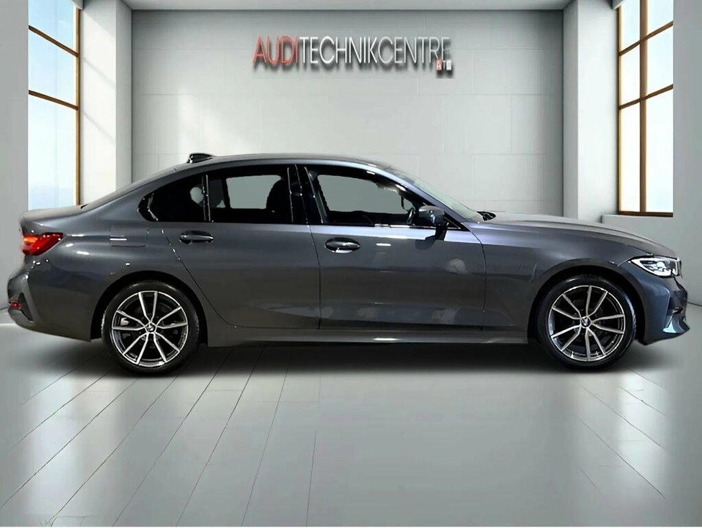 BMW 3 Series 318D Sport YA69KLV Grey #2