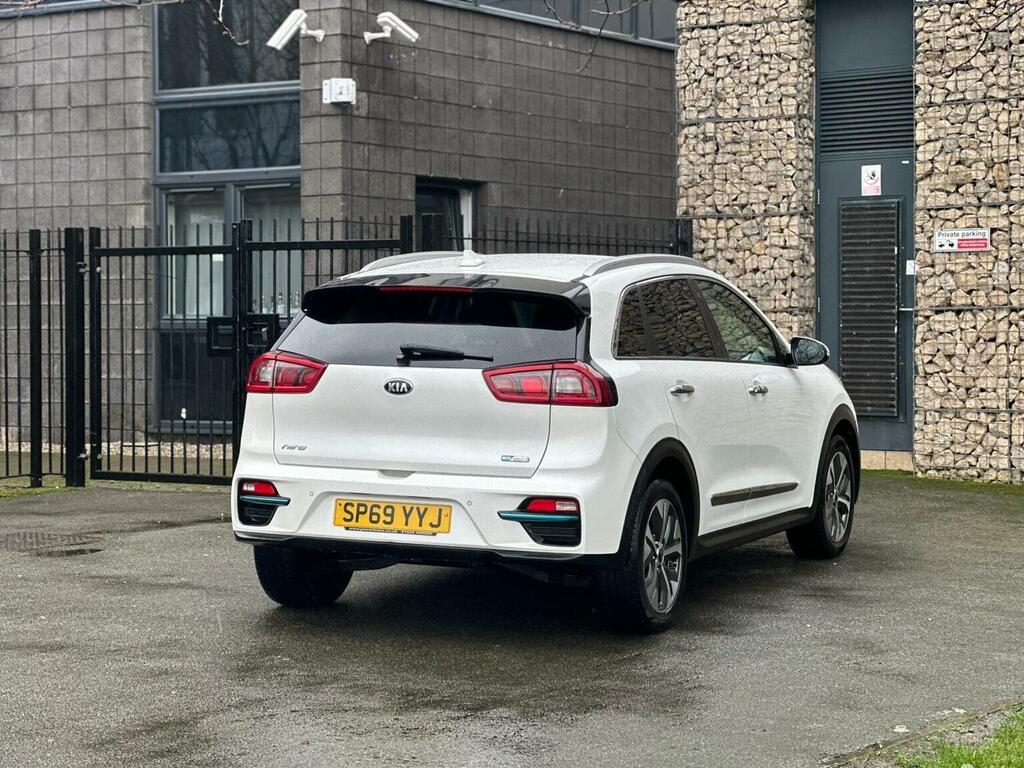 Kia e-Niro 64Kwh First Edition SP69YYJ White #5