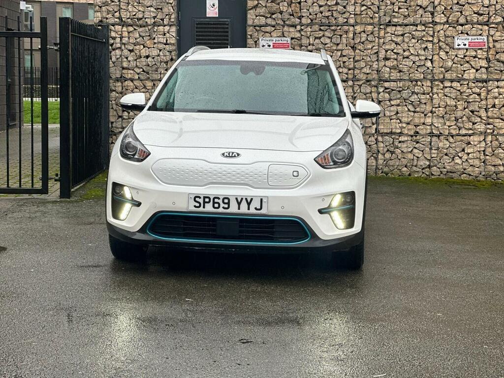 Kia e-Niro 64Kwh First Edition SP69YYJ White #4
