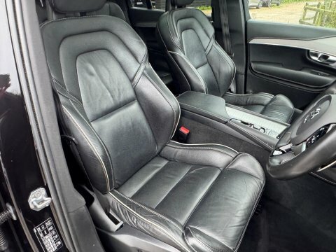 Volvo XC90 2.0 B5 Mhev KY19TFB Black #2