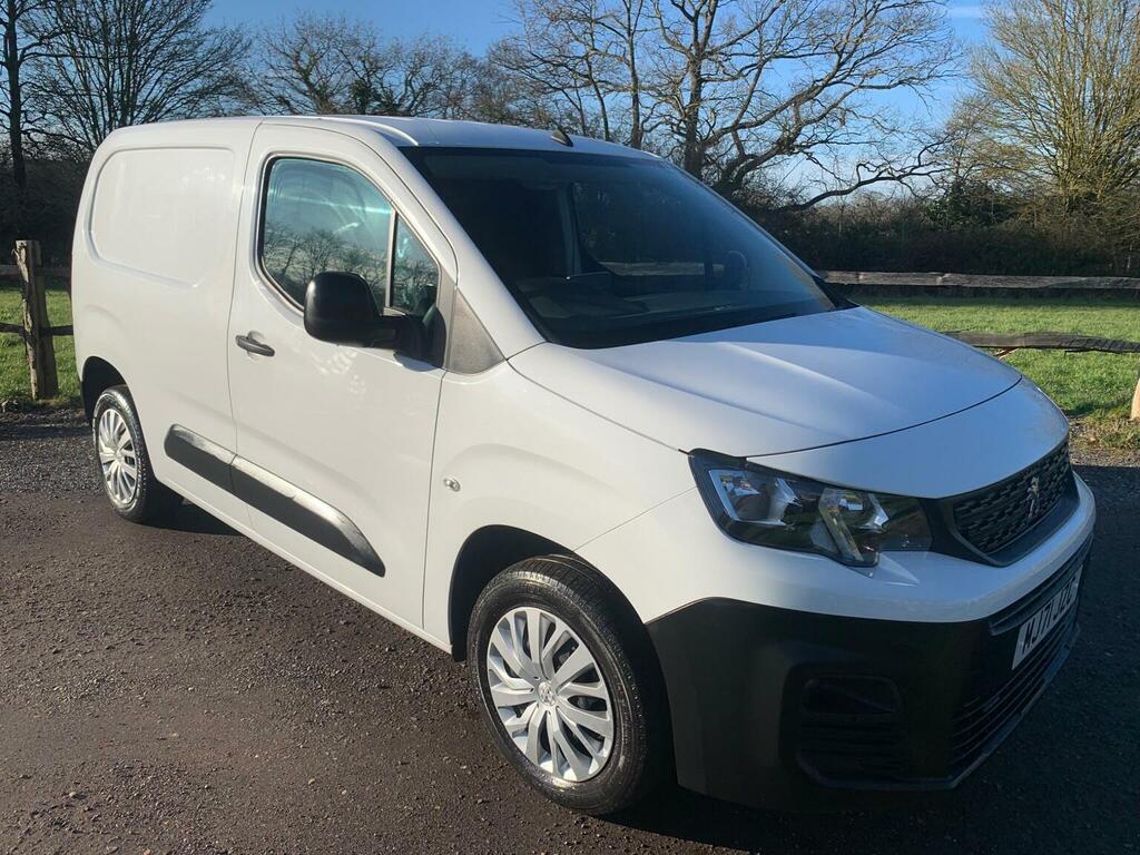 Peugeot Partner Panel Van 1.5 Bluehdi 1000 Professional Premium St White