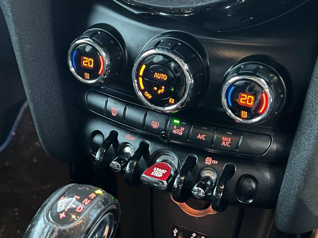 Mini Hatch 2.0 Cooper S Euro 6 Ss YT66WOX Silver #5