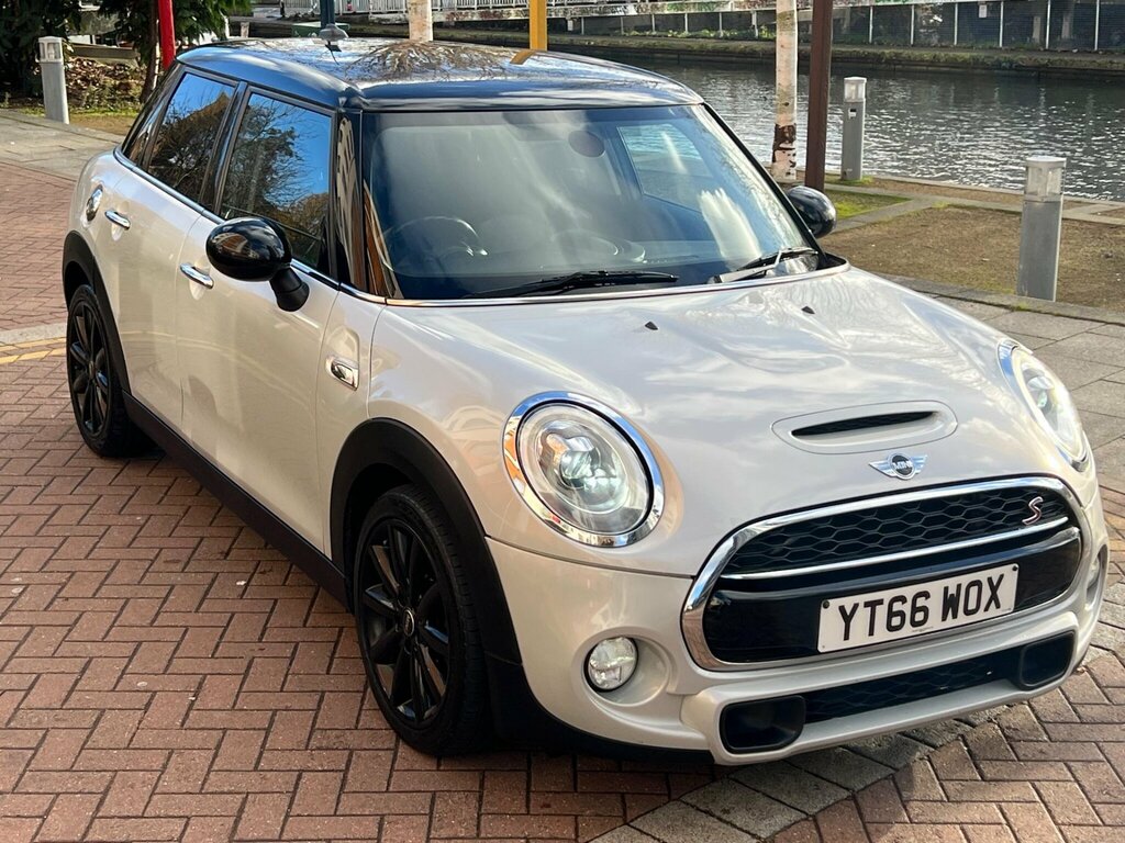 Mini Hatch 2.0 Cooper S Euro 6 Ss YT66WOX Silver #3