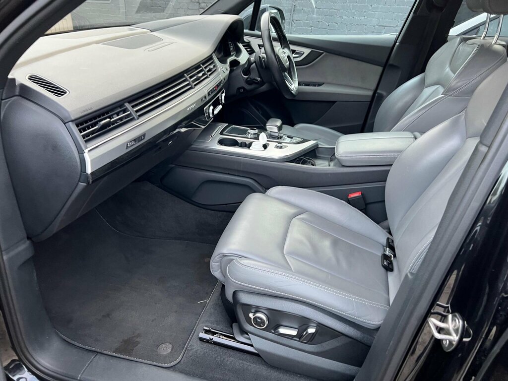Audi Q7 3.0 Tdi V6 S Line Tiptronic Quattro Euro 6 Ss 5 LV65XYR Black #2
