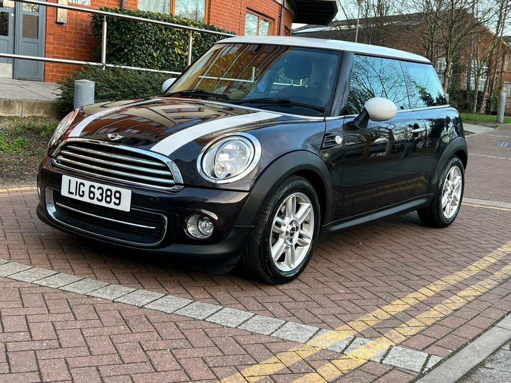 Mini Hatch 1.6 Cooper Euro 6 Brown