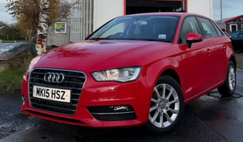 Audi A3 Hatchback 1.6 Tdi Se 2015 Red