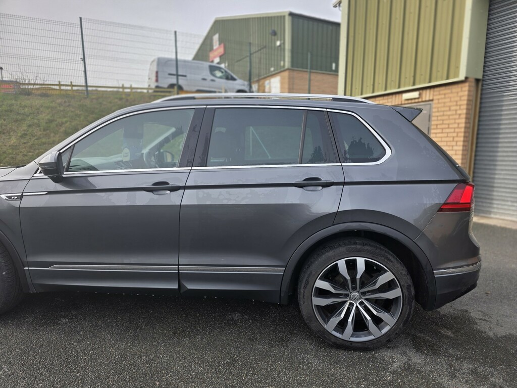 Volkswagen Tiguan Suv 2.0 Tdi R-line 2017 YL67NHT Grey #5