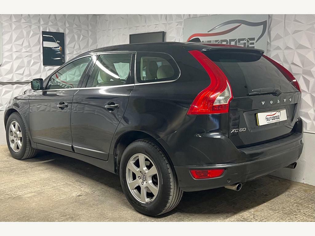 Volvo XC60 3.0 T6 Se Geartronic Awd Euro 5 Black #5