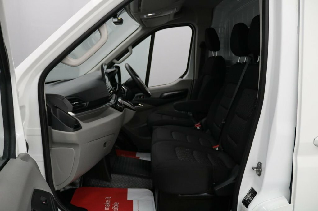 Maxus eDeliver 9 Mpv White #23