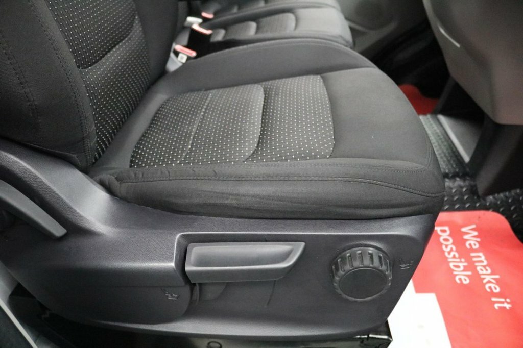 Maxus eDeliver 9 Mpv White #26