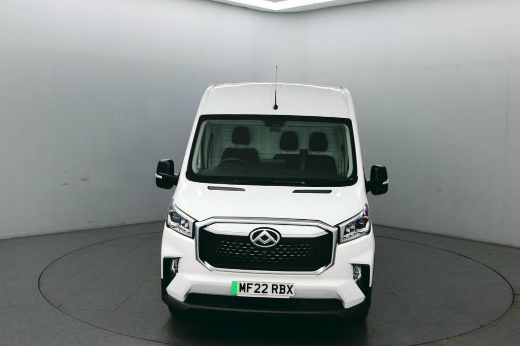 Maxus eDeliver 9 Mpv White #11