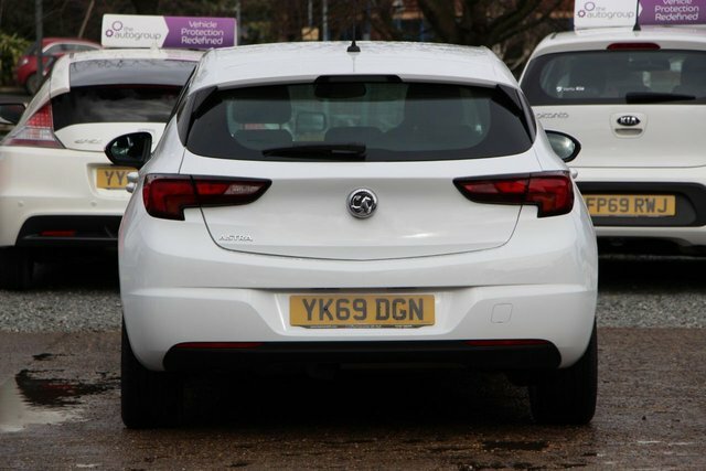 Vauxhall Astra 1.2 Sri 144 Bhp YK69DGN White #4