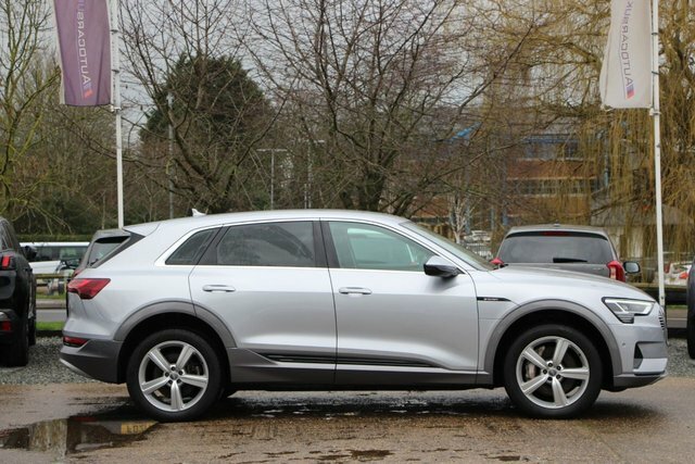 Audi E-tron 50 Technik Suv Quattro 71.2Kwh AE20UVX Silver #2