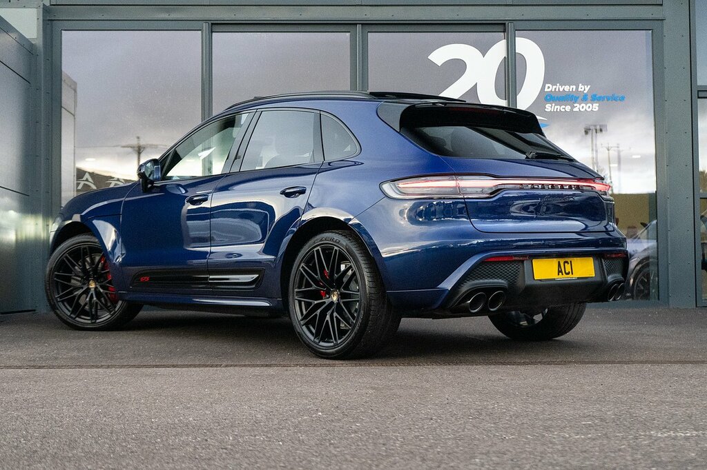 Porsche Macan T V6 Gts BU74WDX Blue #2