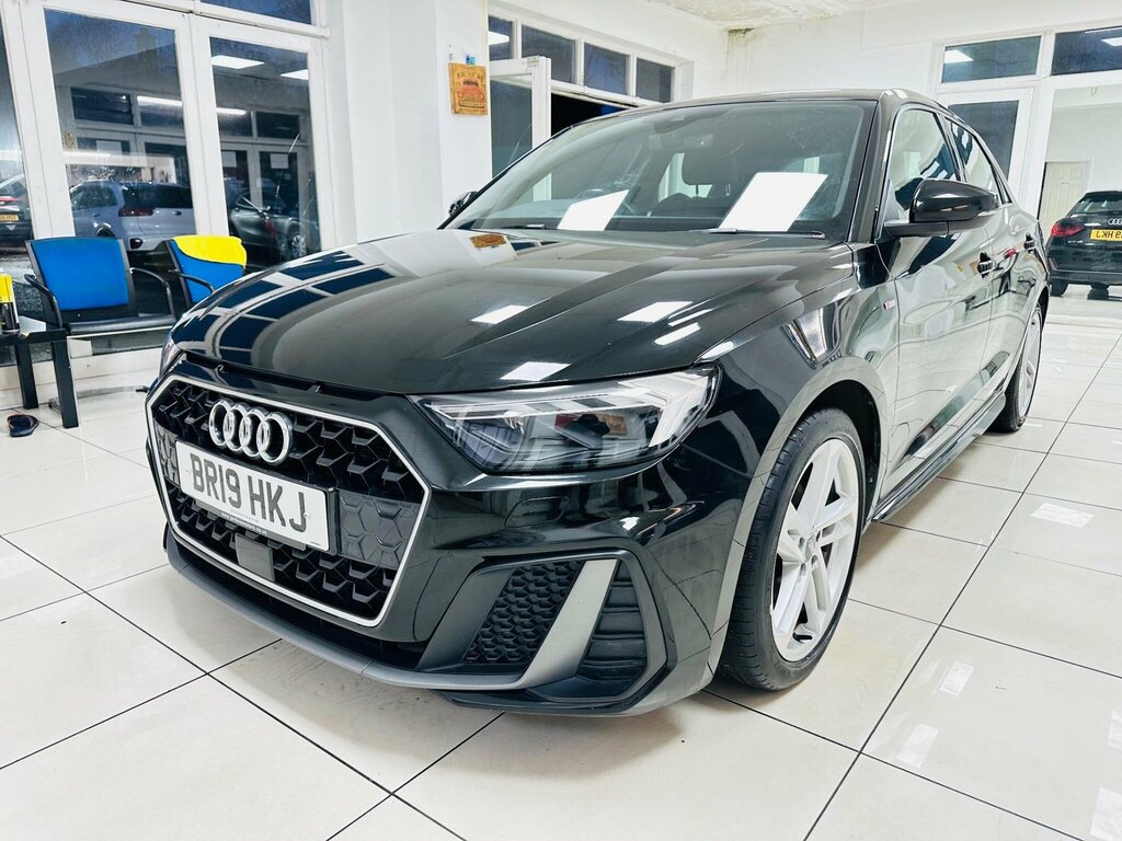 Audi A1 1.5 Tfsi 35 S Line Sportback Euro 6 Ss BR19HKJ Black #5