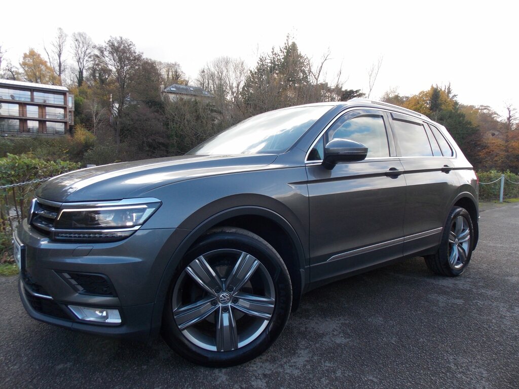Volkswagen Tiguan 2.0 Tdi Bluemotion Tech Sel Suv CU66XEC Grey #2