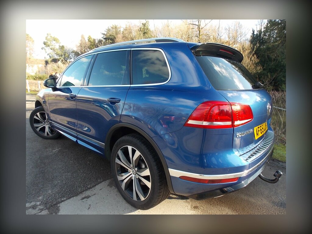 Volkswagen Touareg 3.0 Tdi V6 Bluemotion Tech R-line Suv T AF65LJX Blue #3