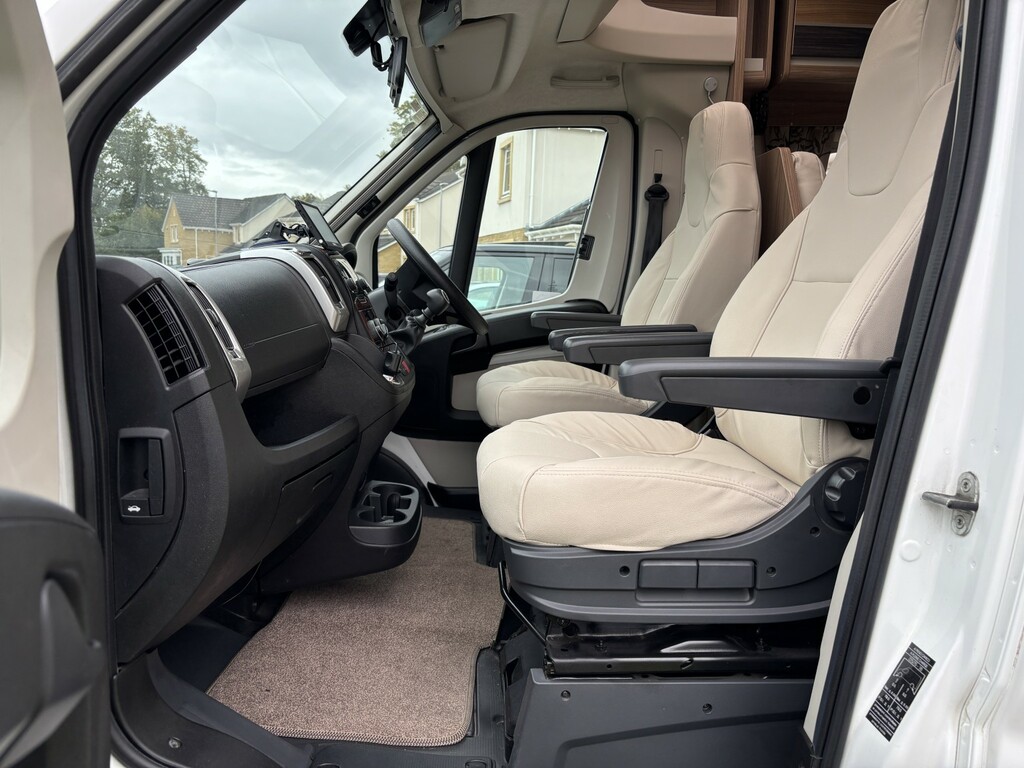 Fiat Ducato -Bessacarr 496 White #4