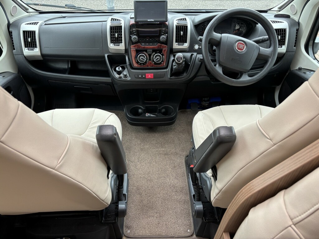 Fiat Ducato -Bessacarr 496 White #2