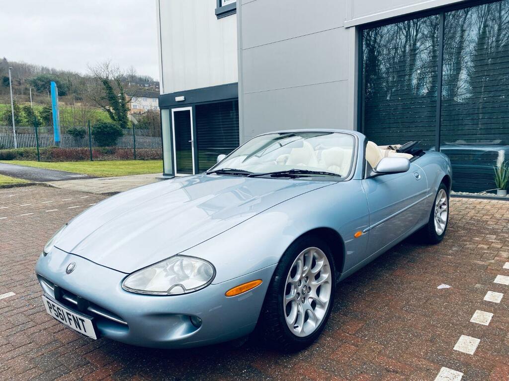 Jaguar XK8 4.0 Convertible Blue #2